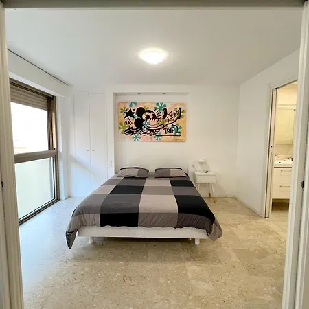 Petit 2 Pieces Carre D'or * Nizza